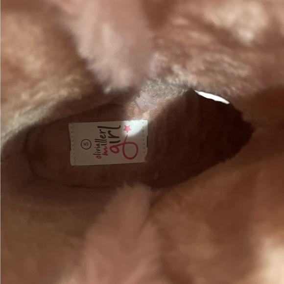 OLIVIA MILLER GIRL Winter Boots Flower Rose Gold
Metallic Butterfly Faux-Fur - Picture 5 of 7